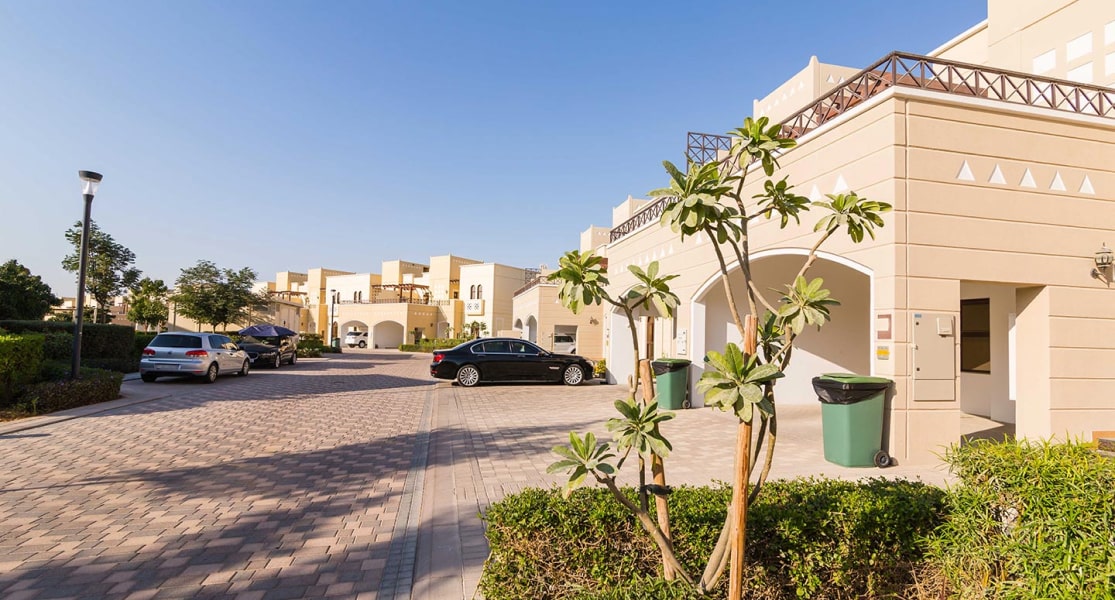 Geography and Architecture of Mudon